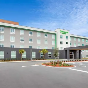 Wyndham Garden Airport Hotel